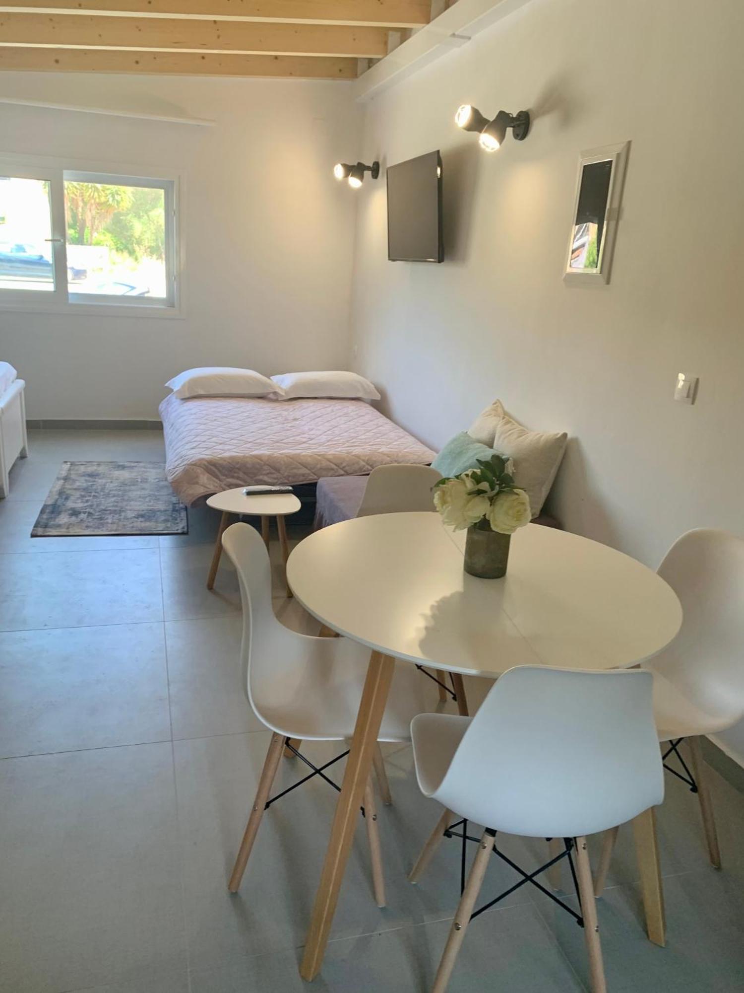 Terpsichore Boutique Appartments Dassia  Dış mekan fotoğraf